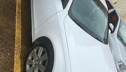 Audi  A4 De Cor Branca  2011 183 Cv