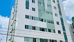 Ótimo Apartamento No Catolé Com Dois Quartos !