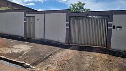 Vendo Casa Com 3Q E Quintal Amplo Em Ceres/Go