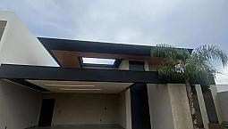 Casa De Alto Padrão Para Aluguel Em Condomínio Fechado Com 4 Suítes E Piscina Aquecida