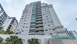Apartamento Mobiliado Com 2 Suítes À Venda, No Centro De Florianópolis