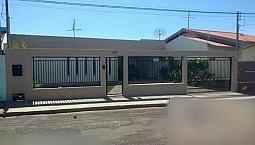 Casa A Venda Em Avaré Sp.