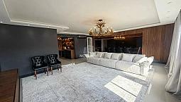 Apartamento Completamente Reformado Com 4 Dormitórios E 2 Vagas No Rebouças!