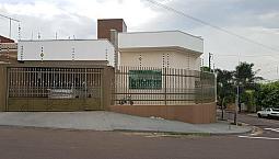 Vendo Casa De Esquina Alto Padrão