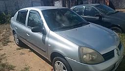 Renault Clio Sedan 2006/2007 Ar Gelando Muito.