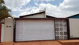 Vende-se Casa Apta A Financiamento Com 2 Quartos Sendo 1 Suíte No Jardim Tropical