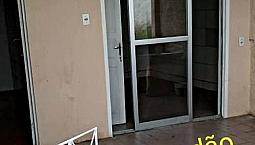 *Alugo Casa 02 Dormitórios No Bairro Praia Comprida*