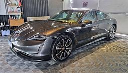 Porsche Taycan 2021