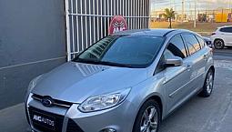 Ford Focus S 1.6 2014