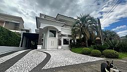 Sobrado Mobiliado E Decorado Condominio Fechado Condado De Capão