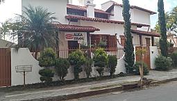 Casa Para Aluguel Com 330 Metros Quadrados Com 4 Quartos Em Belvedere - Belo Horizonte - M