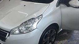 Peugeot 208 Griffe Aut. 2015