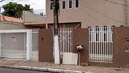 Sobrado Na Área Central De Várzea Grande