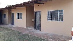 Kitnet Bairro Popular De 1 Peça Grande Com Pia De Cozinha, Banheiro, Lavanderia E Garagem