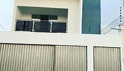 Aluga-Se Casa De 2 Pisos No Bonsucesso 