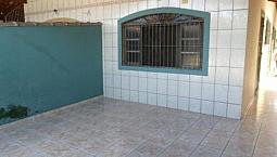 Casa Para Venda Possui 150 Metros Quadrados Com 3 Quartos