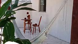 Casa Com Varanda Próximo À Praia