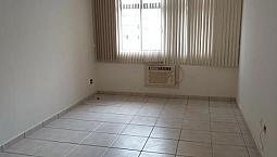 Pompeía: 01 Dorm. De Frente, Garagem Demarcada, 01 Quadra Da Praia