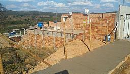 Lote 300M2 C / Barracão 4 Cômodos Em Ponto De Laje . Entr 5 Mil Sem Comp Renda