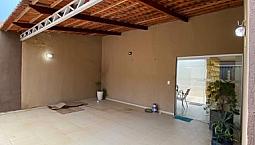 Casa Para Venda Tem 200 Metros Quadrados Com 3 Quartos Em Maraponga - Fortaleza - Ceará.