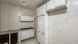 Apartamento : / Residencial / Glória