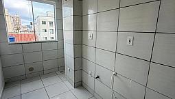 Alugo Apartamento 2 Quartos Com Vaga Garagem Privativa, No Bairro Morretes 