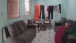 Vendo Uma Casa.