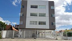 Apartamento De 02 Quartos - Próximo Da Faculdade Facisa - Com 01 Vaga De Garagem