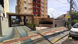 Apartamento No Ed. Versalhes - Centro