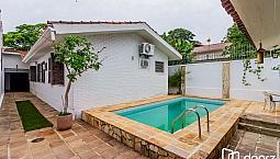 Casa Em Ótima Localização, Com 201M², Bairro Medianeira, Porto Alegre/Rs
