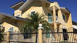 Casa Em Blumenau, 4 Quartos, Área De Festa, Piscina Em Excelente Localização-C O N F I R A