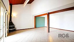 Ótima Casa No Bairro Espírito Santo Composta Por Amplo Living Para Dois Ambientes Com Lare