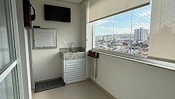 Apartamento Com 02 Suítes E Vista Mar Em Barreiros, São José/Sc