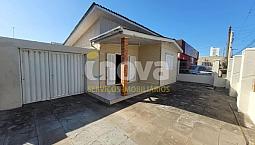 Casa No Centro Tramandaí Em Região De Morador