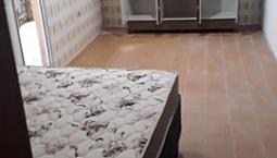 Quarto Individual Em República De Estudantes.