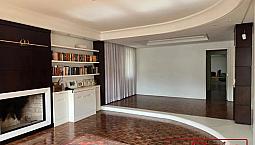 Silveira Aluga Casa Na Avenida Teixeira Mendes.