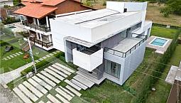 Casa Em Condomínio De Alto Padrão Em Gravatá - Pernambuco