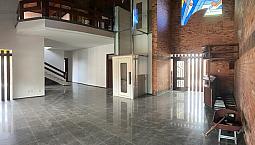 Excelente Casa De 1600M2 Na Avenida Dos Sambaquis No Calhau!!