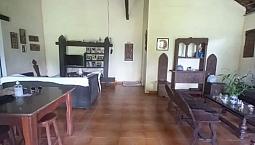 Excelente Casa Bem Localizado.