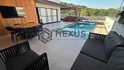 Cobertura De Alto Luxo Com Piscina E Churrasqueira Na Praia Das Pitangueiras, Guaruja