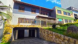 Casa Ampla Para Fins Comerciais Ou Residenciais Com 3 Andares Para Alugar Ou Vender Na Av 