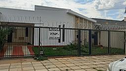 Alugo Casa De 3 Quartos No Setor Dos Funcionários