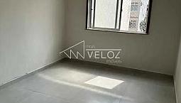 Apartamento - / Residencial / Glória