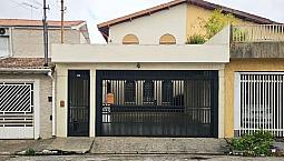 Sobrado Para Venda Em Vila Santo Antônio Com 6 Quartos, Sendo 1 Suíte, 236M²