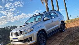 Toyota Hilux Sw4 Diesel 4X4 7 Lugares