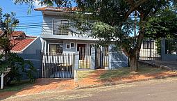 Triplex Ao Lado Do Lago!