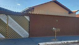 Casa 2/4  Com Suite Master No Setor Vera Cruz 2 Ao Lado Do Ginasio De Sport E Academia  Ta