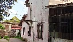 Casa Na Rua Andradas 300M² 