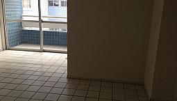 Apartamento Com 02 Quartos + Dependência, Varanda No Bairro De Piedade, Pe