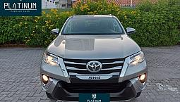 Hilux Sw4 Srv Flex 7 Lugares Aut.